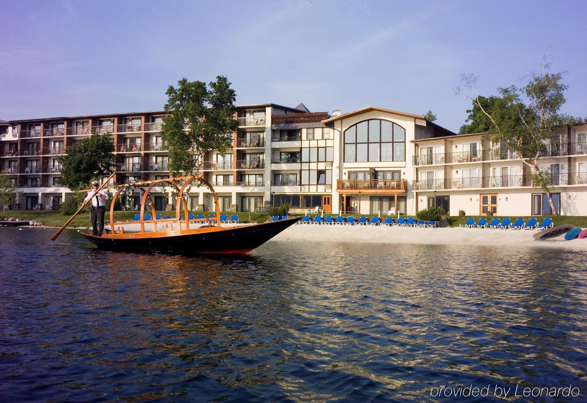 לייק פלאסיד Golden Arrow Lakeside Resort מראה חיצוני תמונה